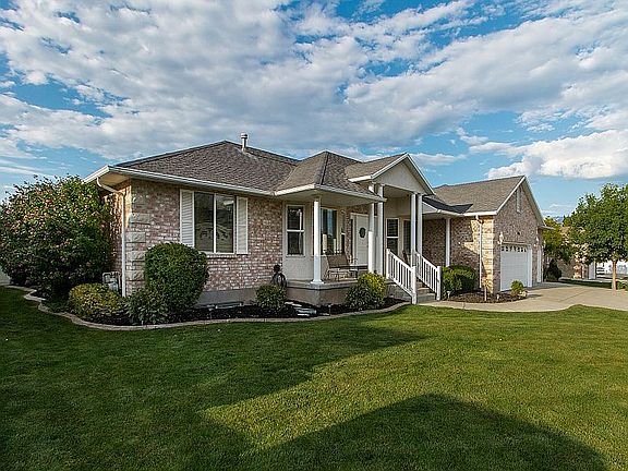 2nd image of 3956 W Deer Horn Drive