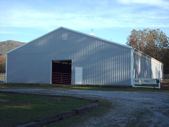 5th image of 5050 Horseshoe Dr
