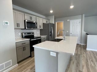 3903 Scorpio Dr SE, Mandan, ND 58554