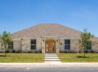 2805 Fairfield Ln, Midland, TX 79705