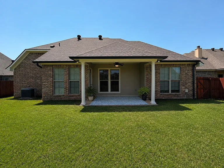 519 Brompton Ln — Photo 13