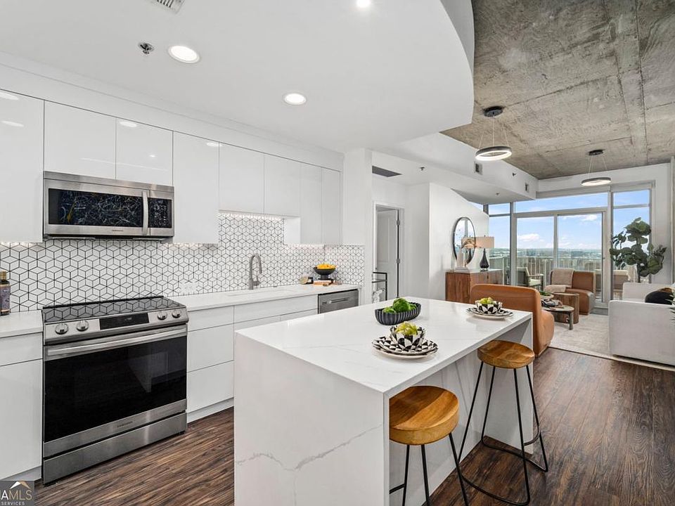 1st image of 250 Pharr Rd Unit 1116