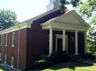 205 N Bragg Ave, Lookout Mountain, TN 37350