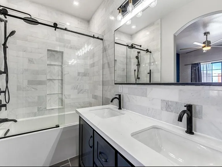 3435 E Lance Ln — Photo 26