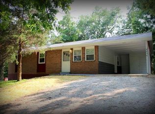 8636 Terri Hill Dr, Cedar Hill, MO 63016