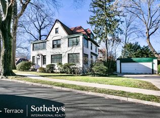 112 Beechknoll Rd, Forest Hills Gardens, NY 11375