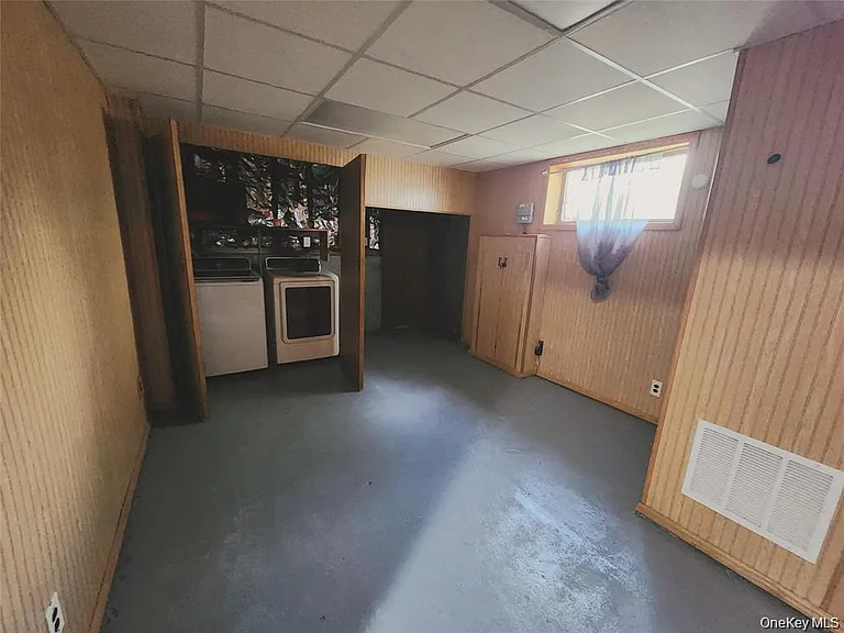 55 Holiday Park Dr — Photo 14