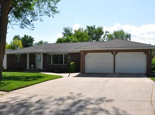 615 11th Ave, Sibley, IA 51249