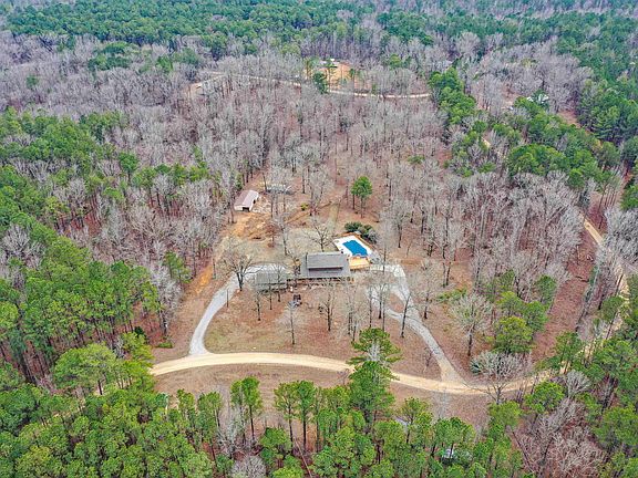 3rd image of 222 Sweetgum Rd