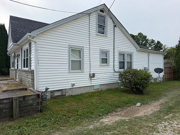 4th image of 454 Linville St