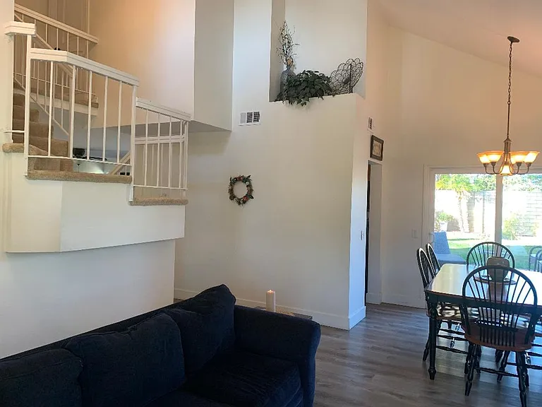 872 Jasper Ave — Photo 9