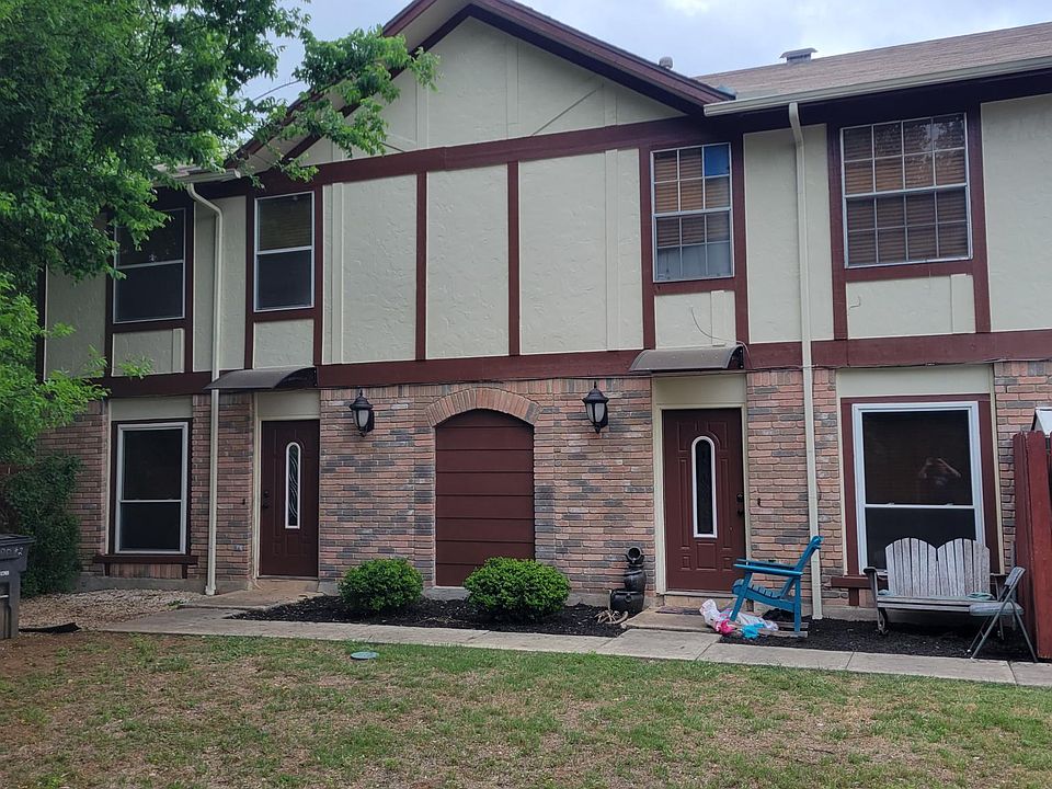 1st image of 5200 Meadow Fld #4