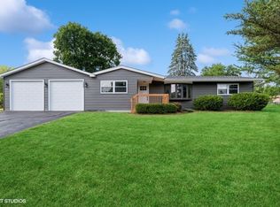 1322 Oeffling Dr, McHenry, IL 60051