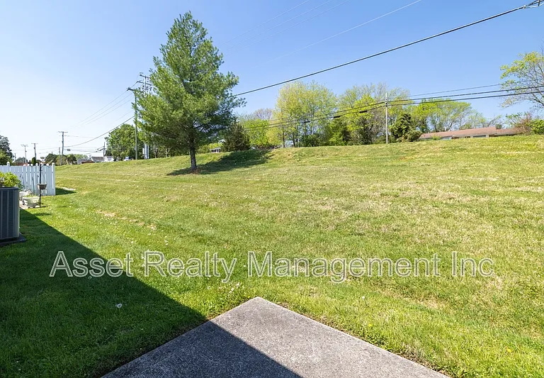 7037 Wakan Ln #1 — Photo 32