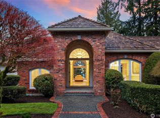 9417 NE 25th St, Bellevue, WA 98004