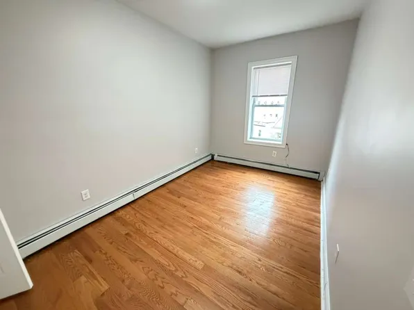 18 Wright Avenue image 26 of 35