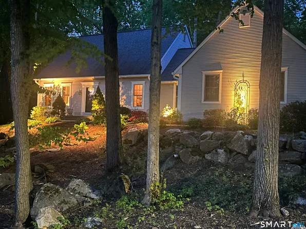 380 Dennison Ridge, Manchester, CT 06040