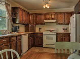 10394 Hegel Rd, Goodrich, MI 48438