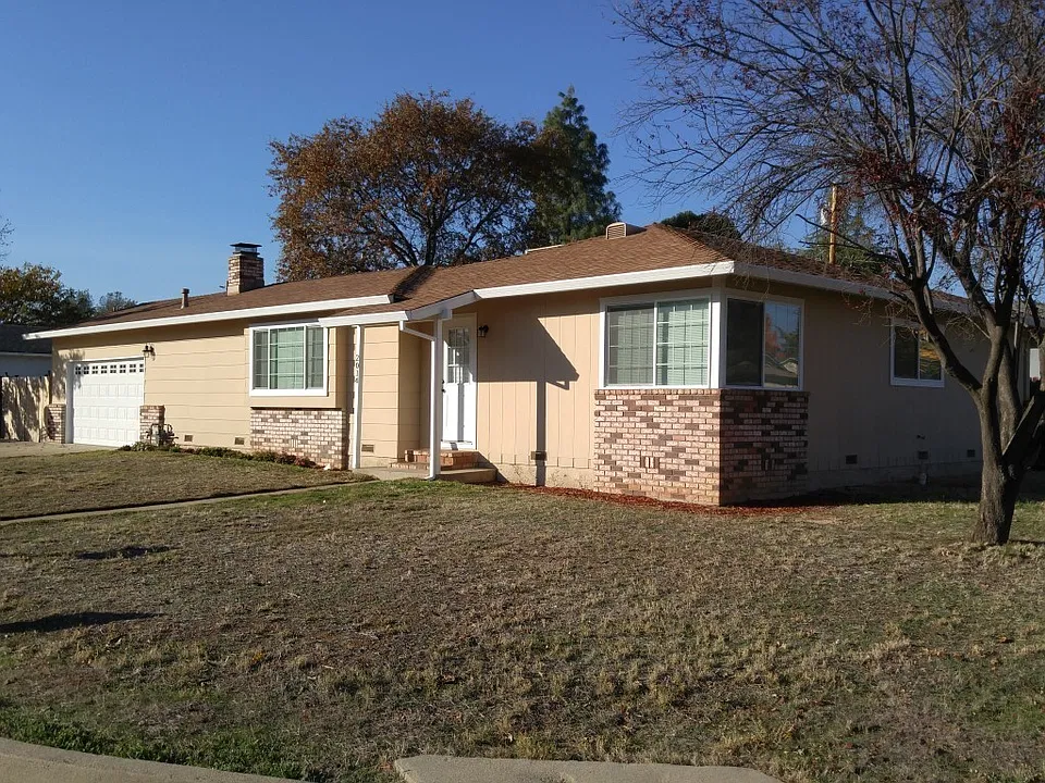 2014 Glengary Dr