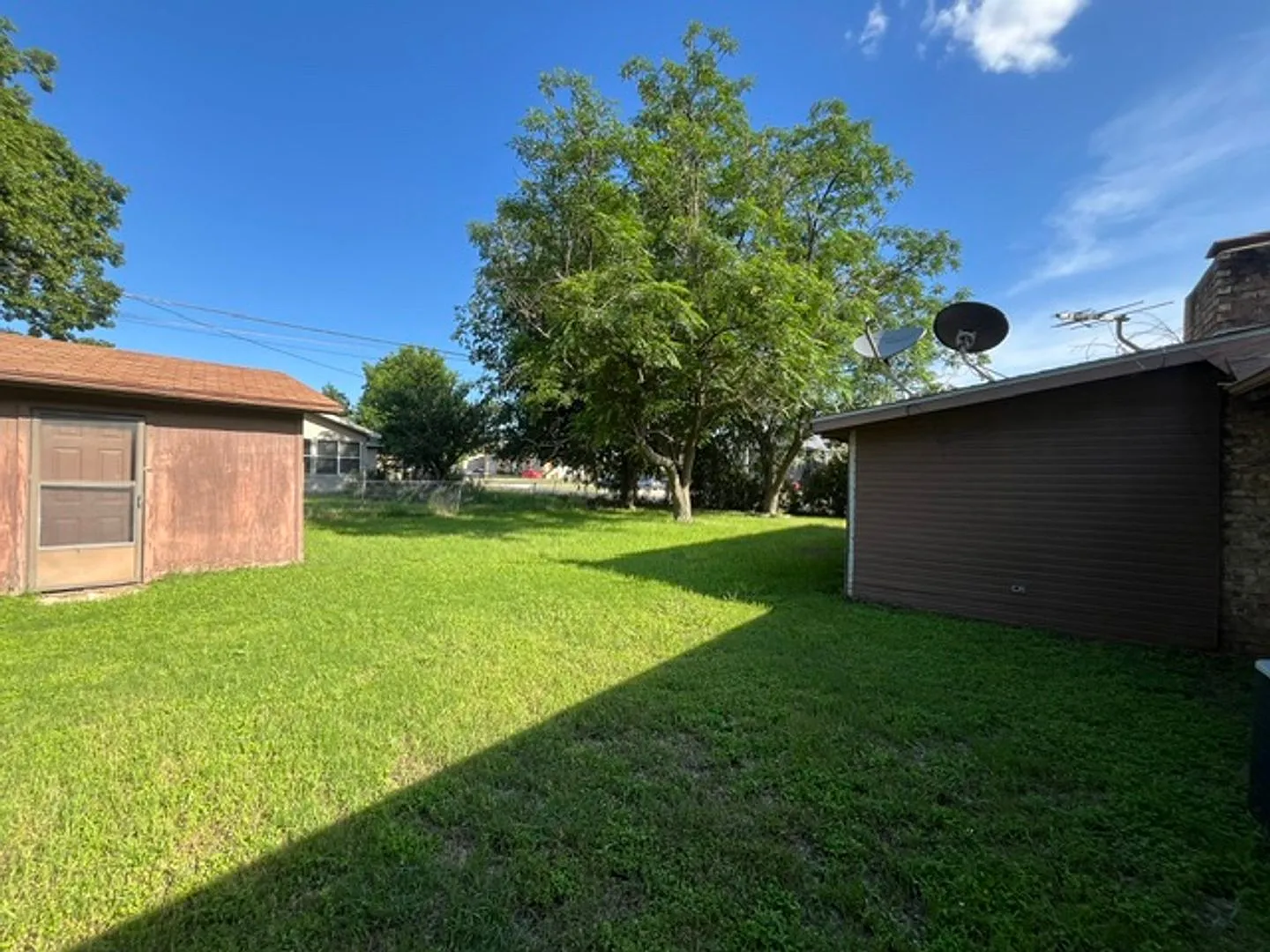 1700 Standridge — Photo 3