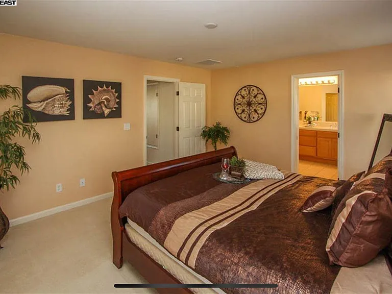 5728 Old Westbury Way — Photo 22