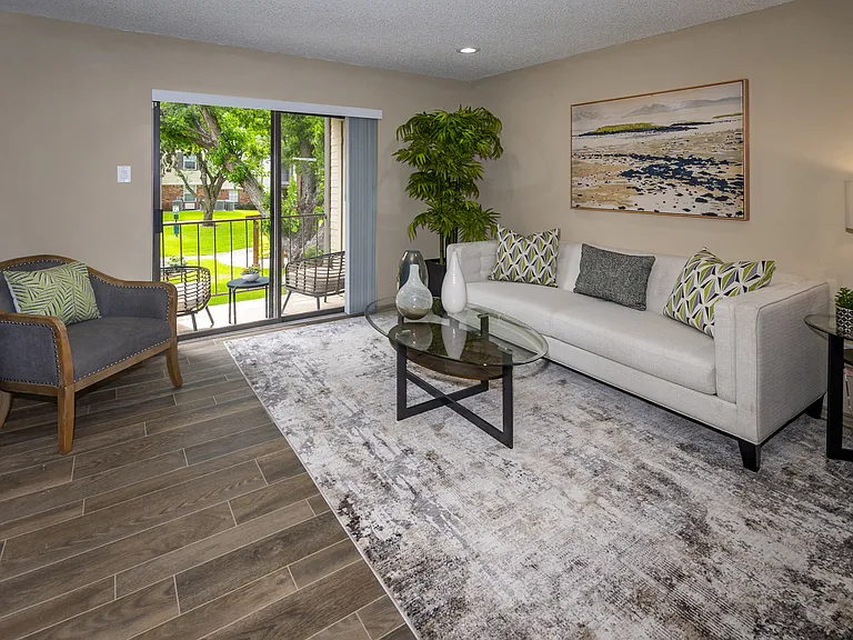 Park West Apartments — Photo 1