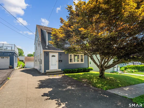 3 Olmstead Place, Norwalk, CT 06855