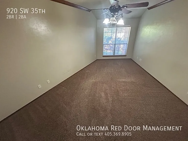 920 SW 35th St — Photo 5