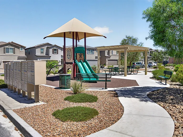 1969 Majalis Pl — Photo 9