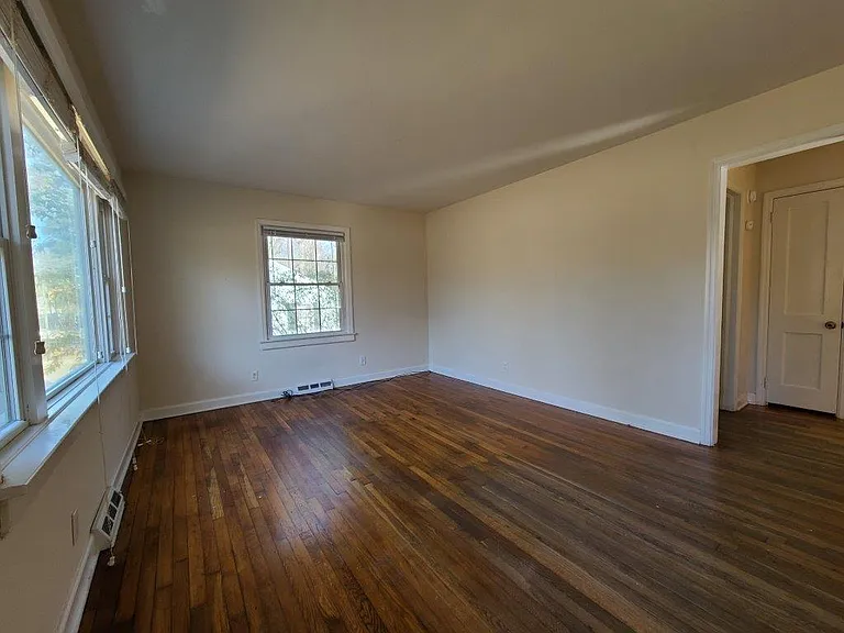 229 Urban Dr — Photo 10