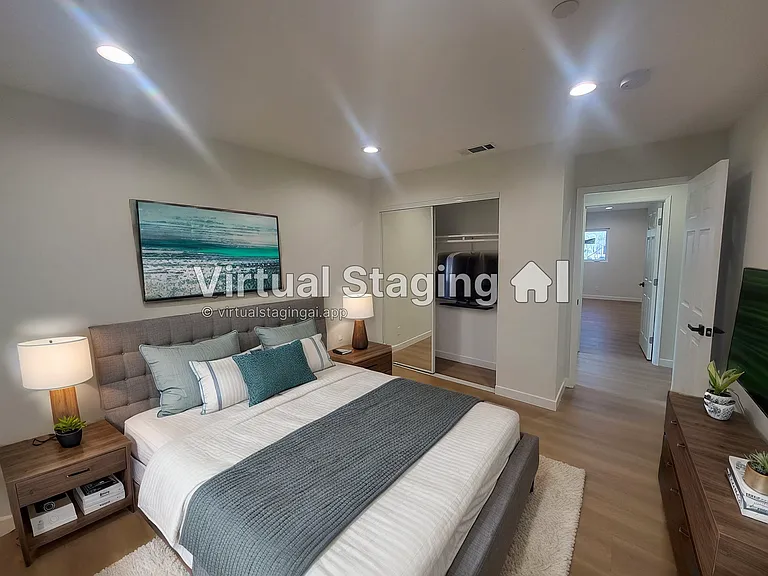 7134 1/2 Yarmouth Ave — Photo 4