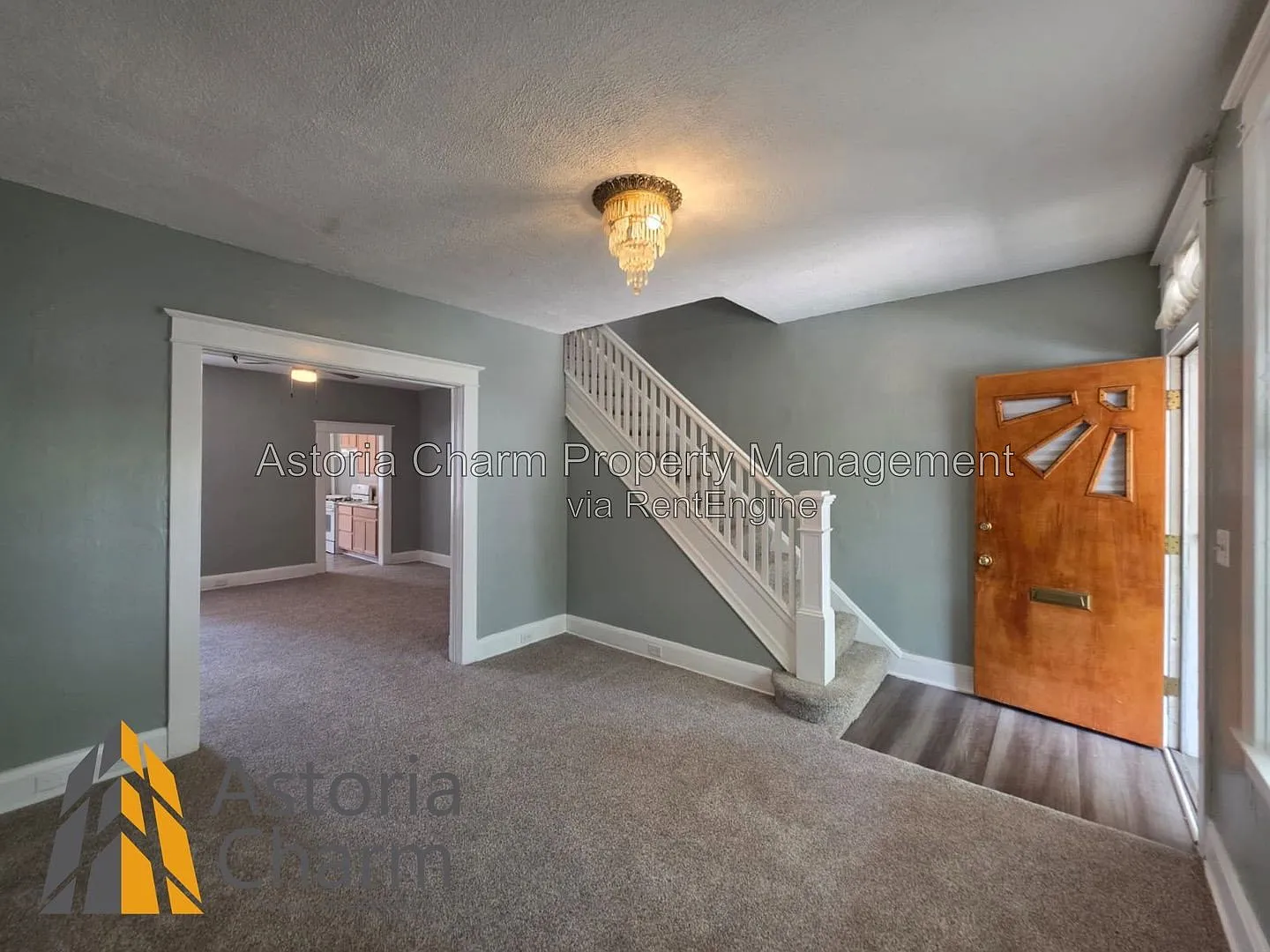 3 bed, 1.0 bath, 1200 sqft, $1,349 — Photo 3