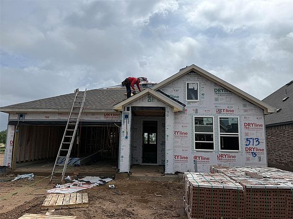 2nd image of 513 Redding Way