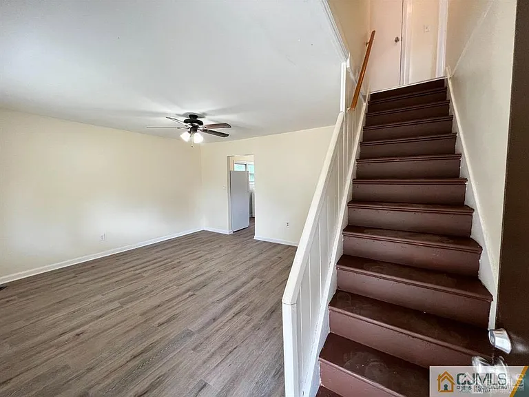 1008 Terrace Blvd — Photo 3