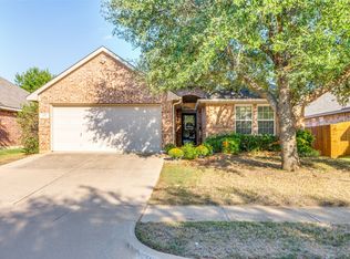 12131 Rowsley Ln, Burleson, TX 76028