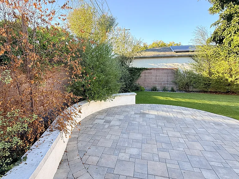 1901 N Bellflower Blvd — Photo 26