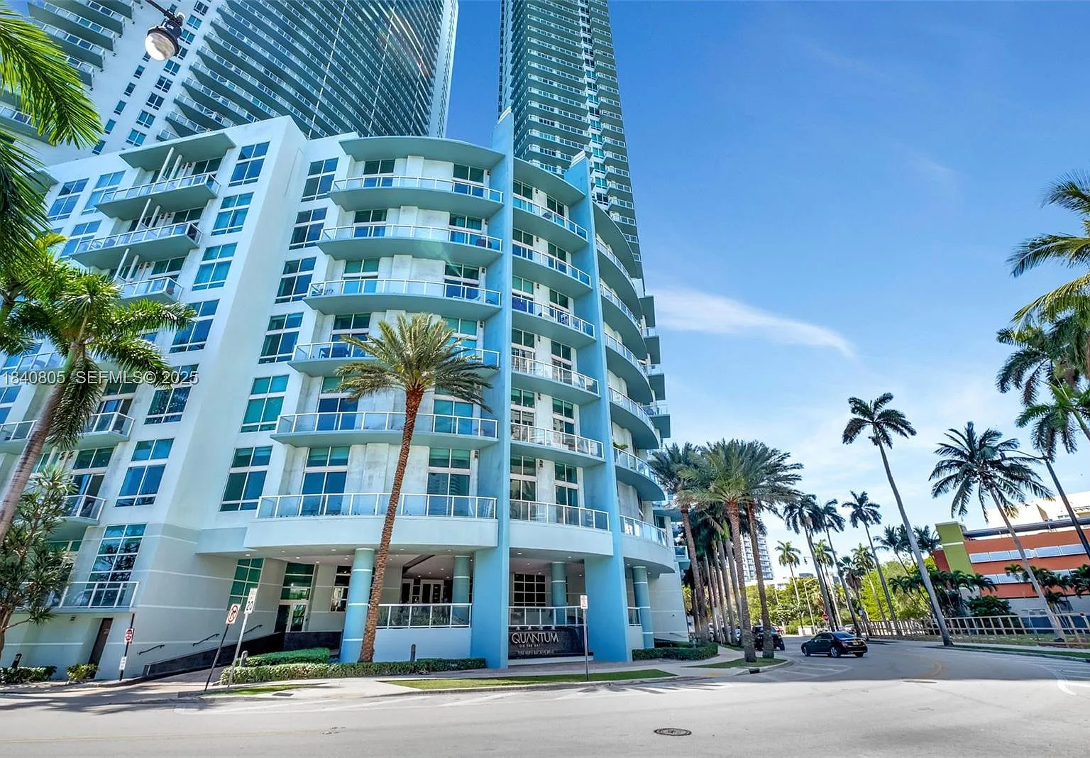 2 bed, 2.5 bath, 1325 sqft, $5,200 — Photo 4