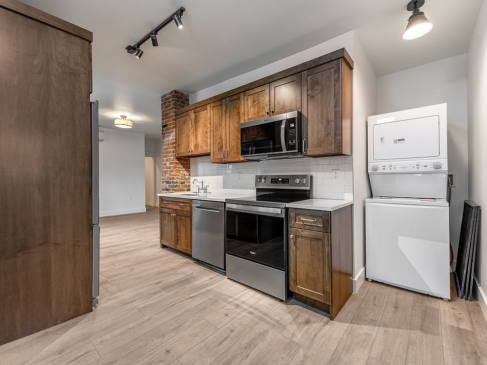 In unit W/D + dishwasher!