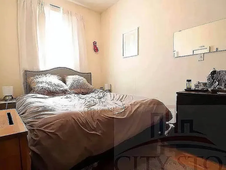 306 W 73rd St #2A — Photo 6