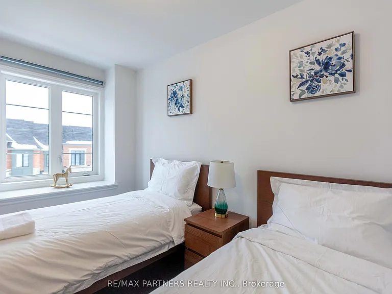 109 Lichfield Rd — Photo 9