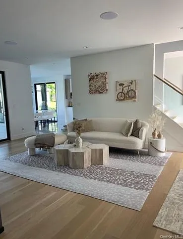 41 Griffing Ave — Photo 5