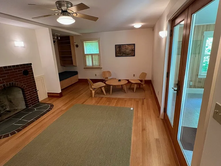 180 Foss Hill Rd — Photo 12
