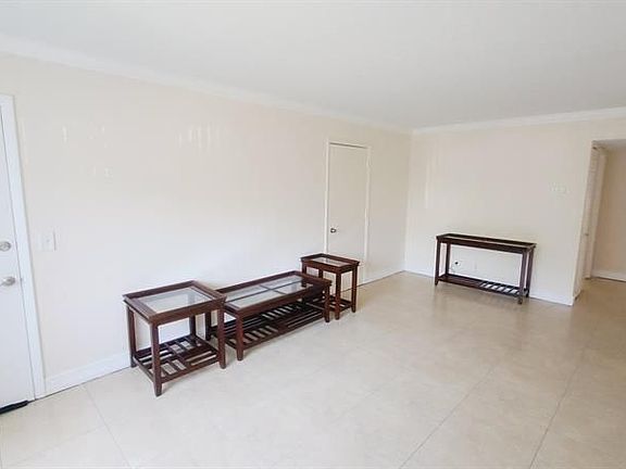 4th image of 312 Southwind Dr APT 101