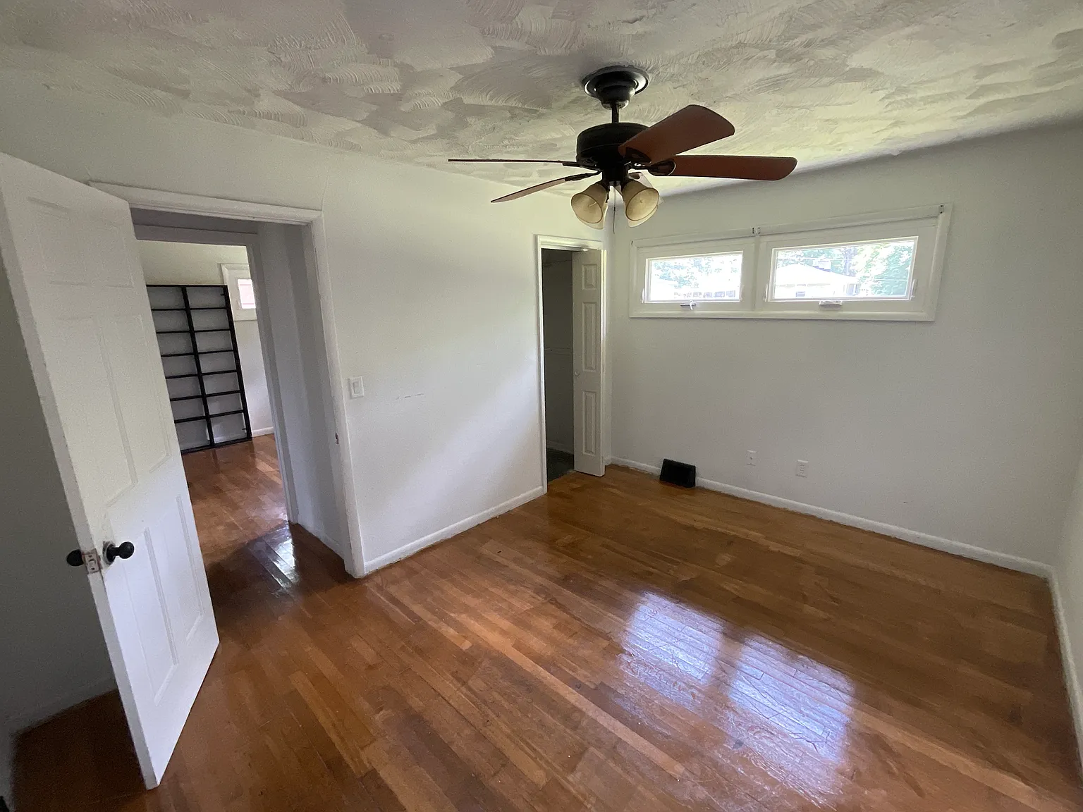 3 bed, 1392 sqft, $1,500 — Photo 3