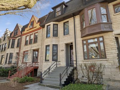 1329 E 50th St, Chicago, IL, 60615