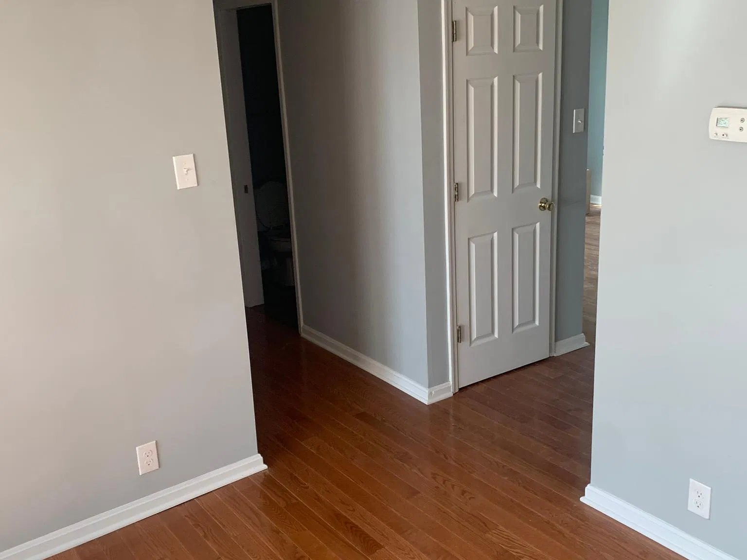 3 bed, 1.5 bath, 1800 sqft, $1,900 — Photo 3