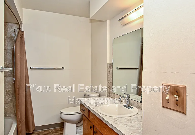3300 Lake Center St NW — Photo 12