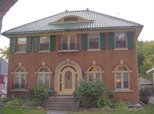 417 Wilder St, Aurora, IL 60506