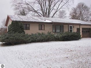 803 Chestnut St, Cadillac, MI 49601