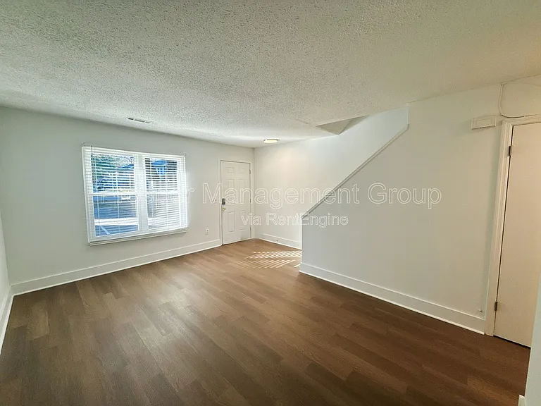 258 Fleming Rd #A — Photo 4
